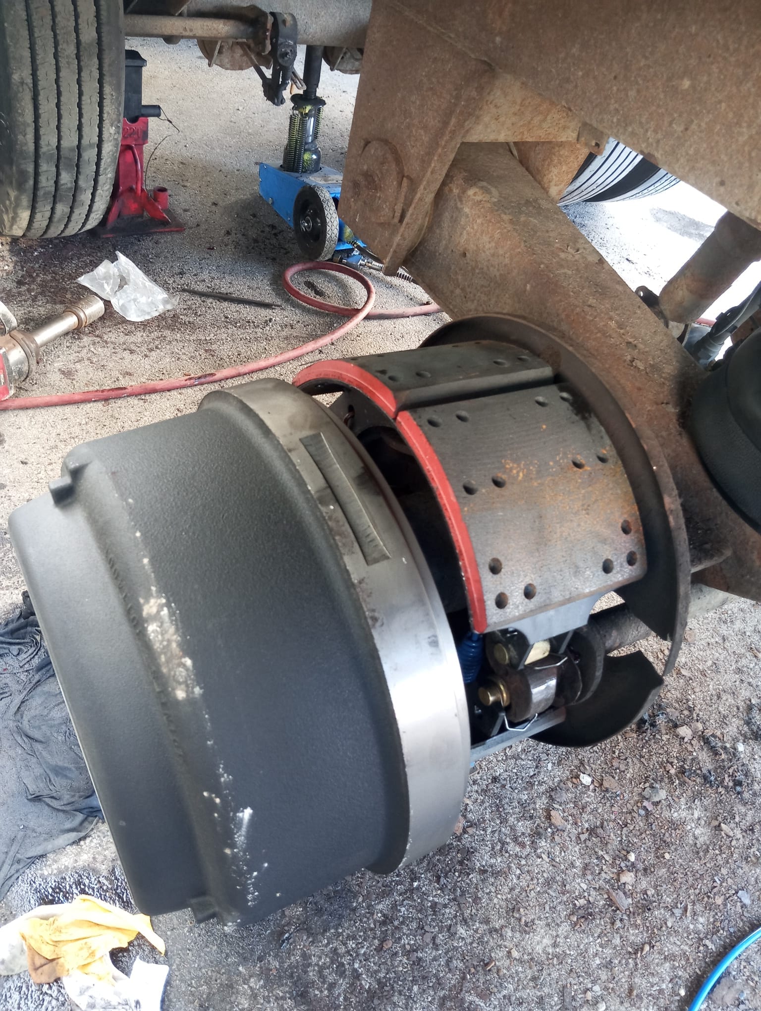 Brakes truck repair